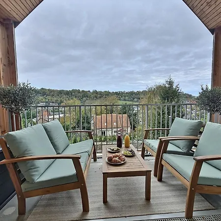 Lumineux, Neuf T2, Balcon, Vue Imprenable, Parking 아파트 *