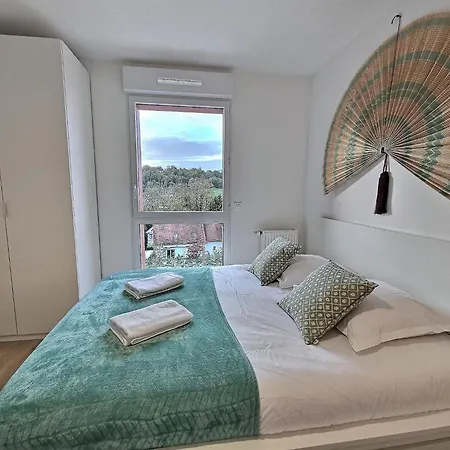 Lumineux, Neuf T2, Balcon, Parking, Vue Imprenable *