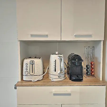 Appartement Lumineux, Neuf T2, Balcon, Vue Imprenable, Parking