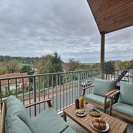 Lumineux, Neuf T2, Balcon, Parking, Vue Imprenable *