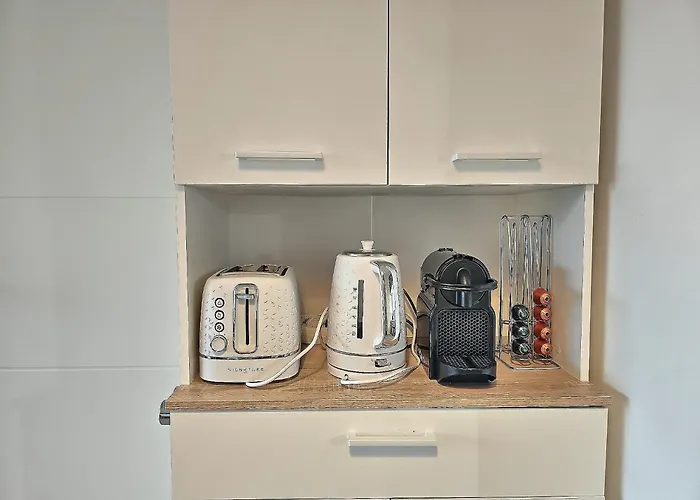 Appartement Lumineux, Neuf T2, Balcon, Parking, Vue Imprenable