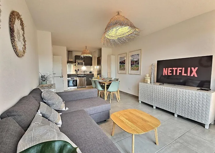 Lumineux, Neuf T2, Balcon, Parking, Vue Imprenable *